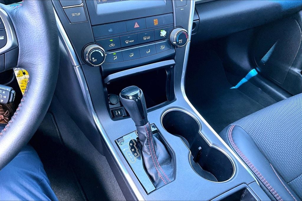 2016 Toyota Camry SE