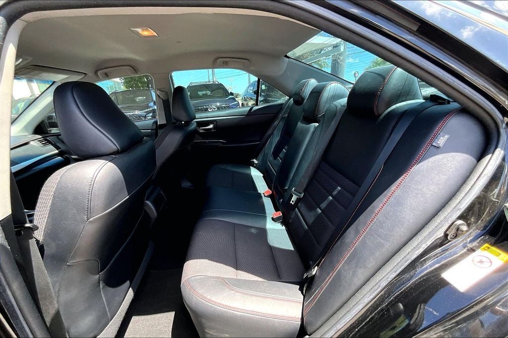 2016 Toyota Camry SE