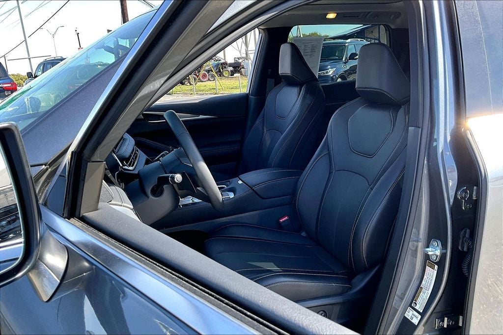 2026 INFINITI QX60 PURE