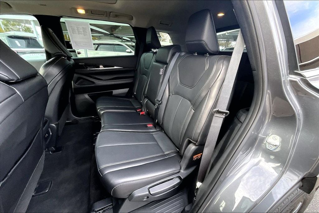 2025 INFINITI QX60 PURE