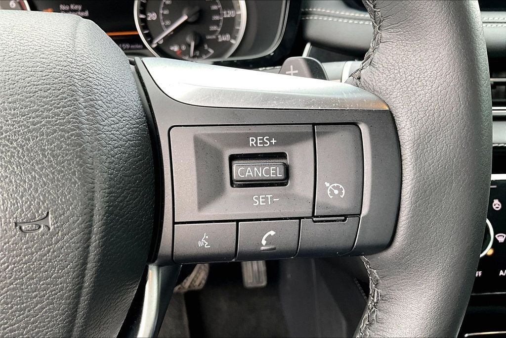 2025 INFINITI QX60 PURE