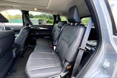 2027 INFINITI QX60 LUXE