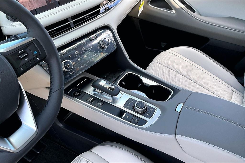 2027 INFINITI QX60 LUXE