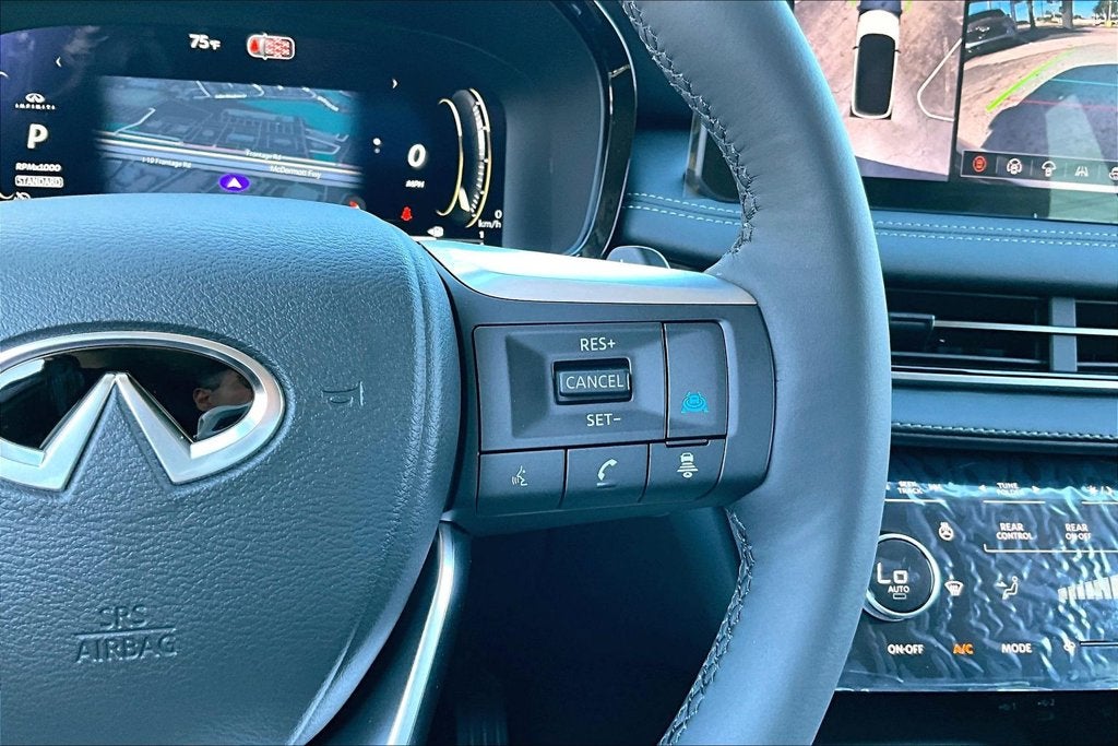 2027 INFINITI QX60 LUXE