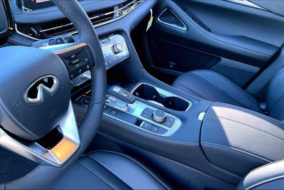 2027 INFINITI QX60 LUXE