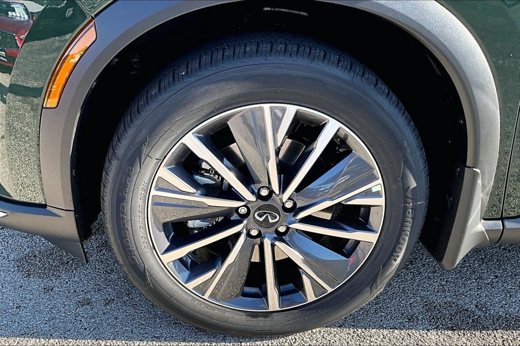 2027 INFINITI QX60 LUXE