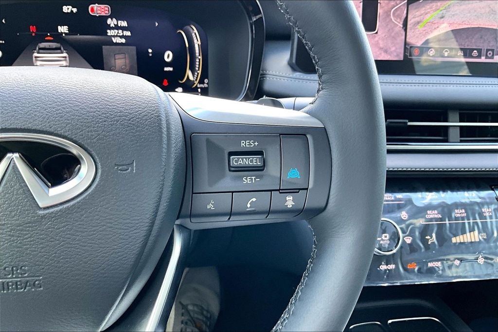 2027 INFINITI QX60 LUXE