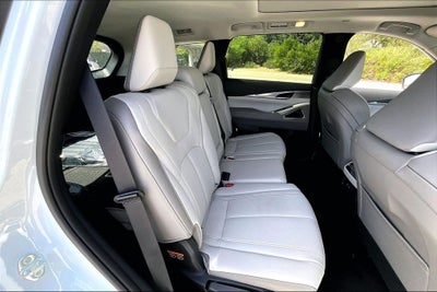 2027 INFINITI QX60 LUXE
