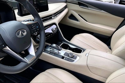 2025 INFINITI QX60 LUXE