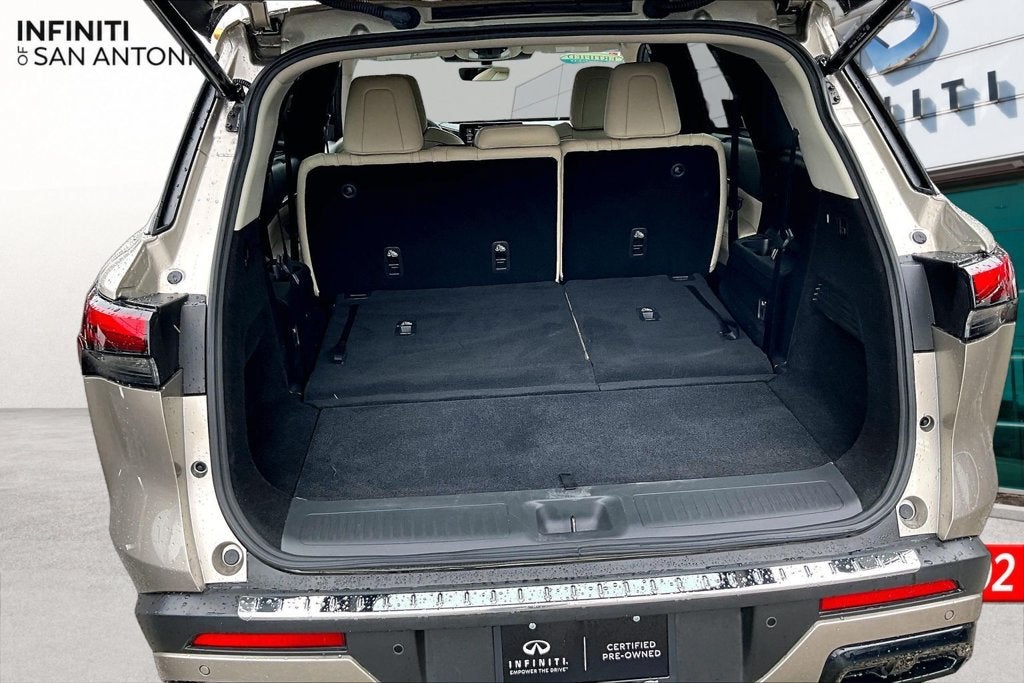 2025 INFINITI QX60 LUXE