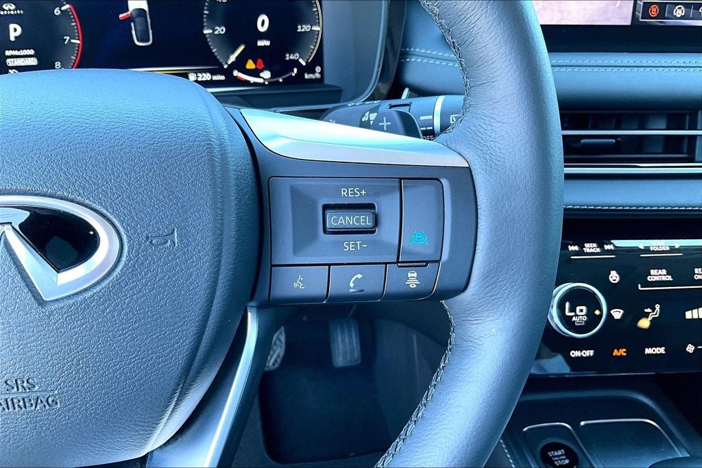 2026 INFINITI QX60 LUXE