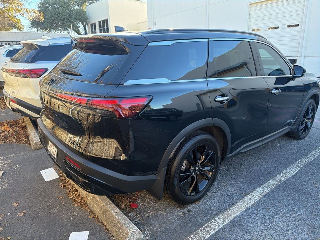 2025 INFINITI QX60 LUXE