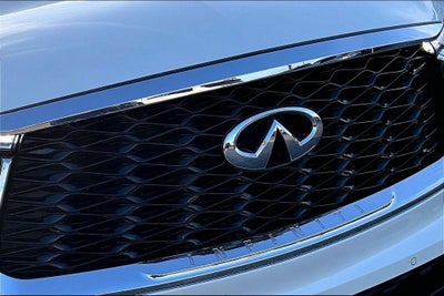 2025 INFINITI QX60 LUXE