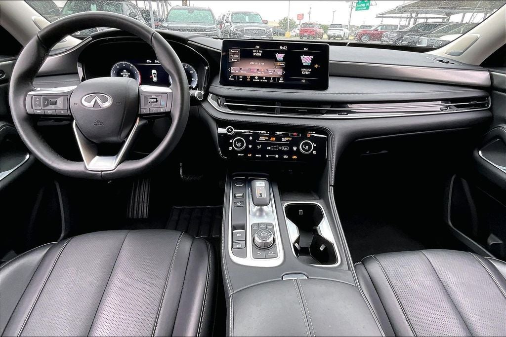 2025 INFINITI QX60 LUXE