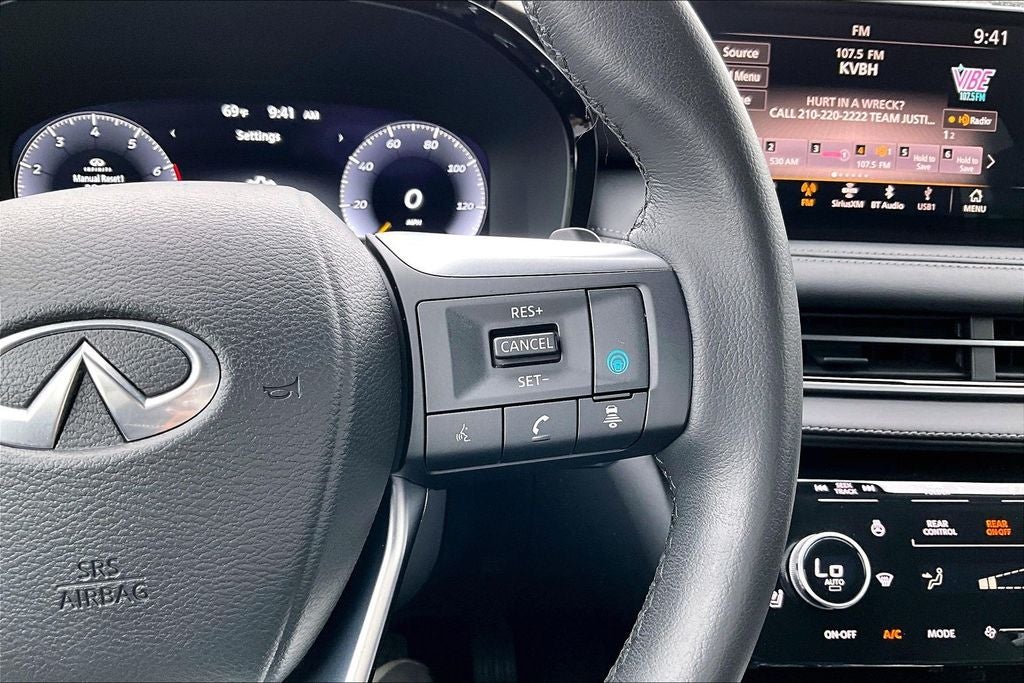 2025 INFINITI QX60 LUXE