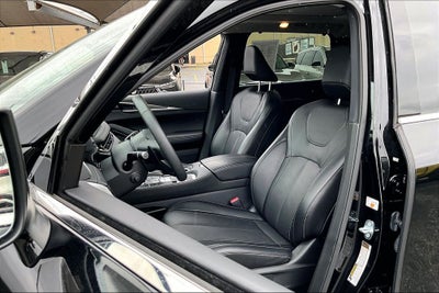 2025 INFINITI QX60 LUXE