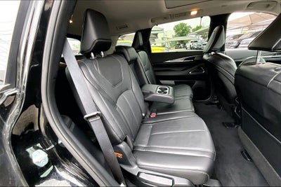 2025 INFINITI QX60 LUXE