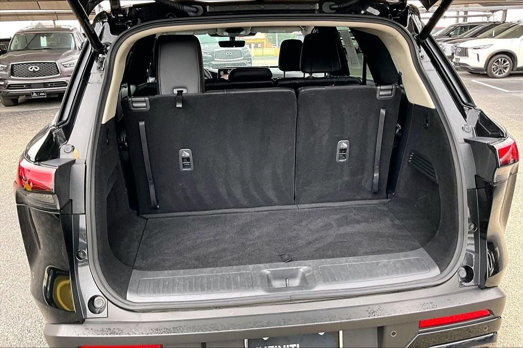 2025 INFINITI QX60 LUXE