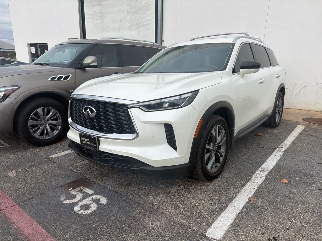2025 INFINITI QX60 LUXE