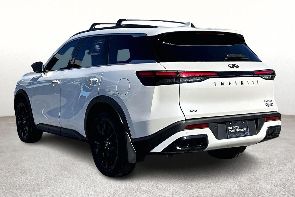 2025 INFINITI QX60 LUXE