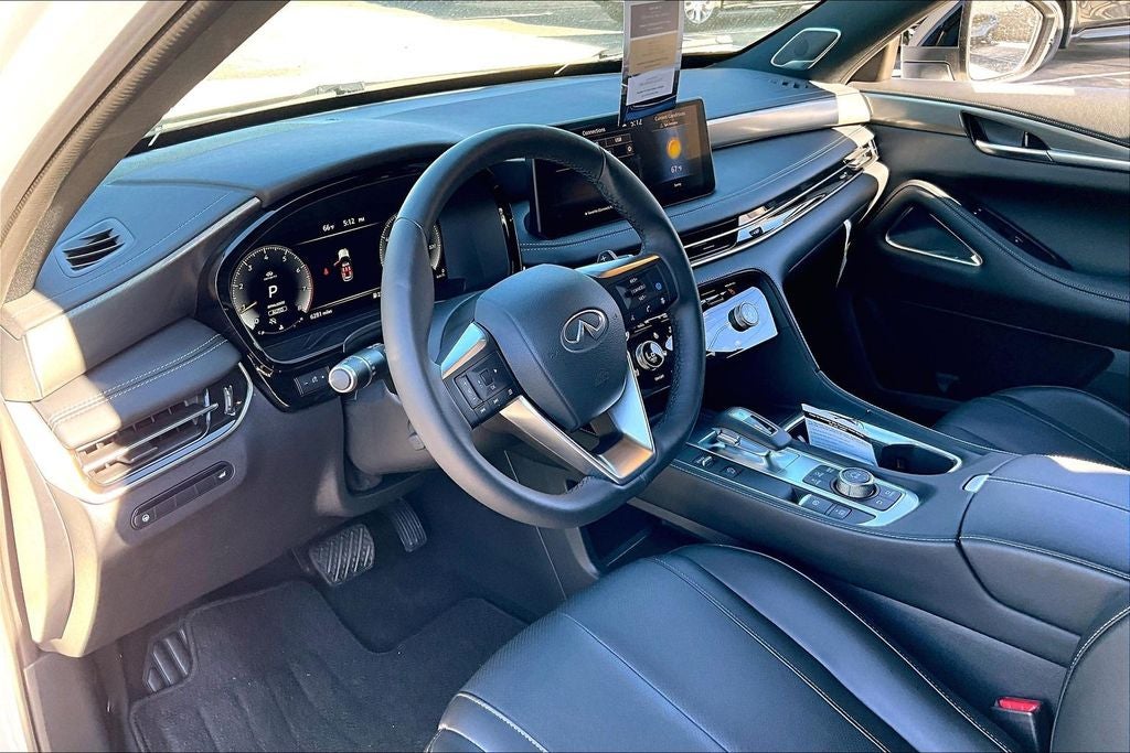 2025 INFINITI QX60 LUXE
