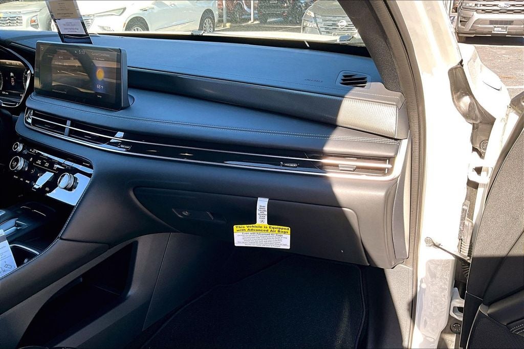 2025 INFINITI QX60 LUXE