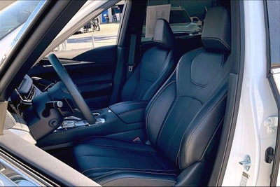 2025 INFINITI QX60 LUXE