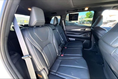 2025 INFINITI QX60 LUXE