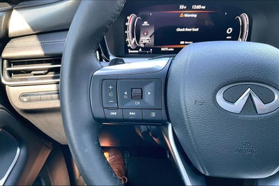 2025 INFINITI QX60 LUXE