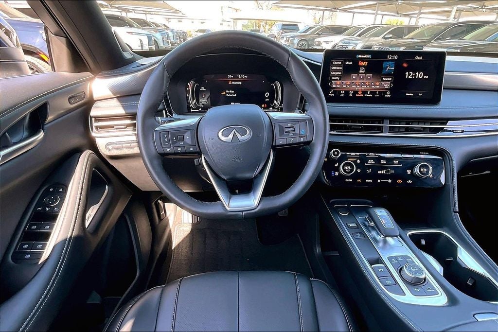 2025 INFINITI QX60 LUXE