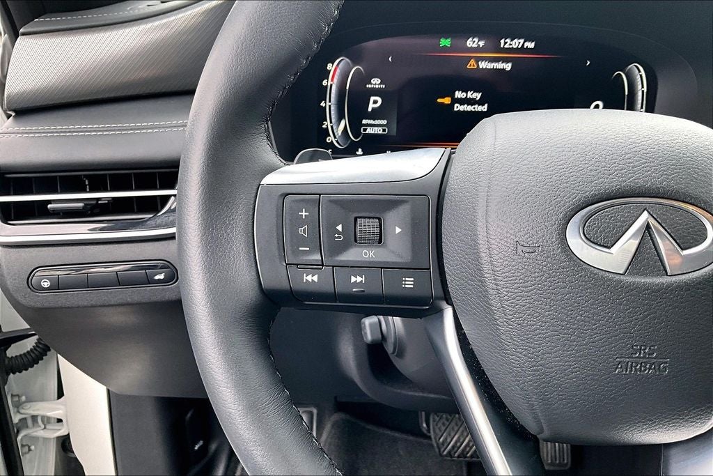 2025 INFINITI QX60 LUXE