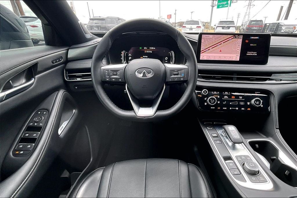 2025 INFINITI QX60 LUXE