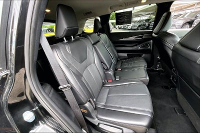 2025 INFINITI QX60 LUXE