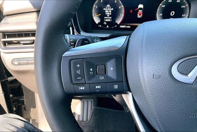 2025 INFINITI QX60 LUXE