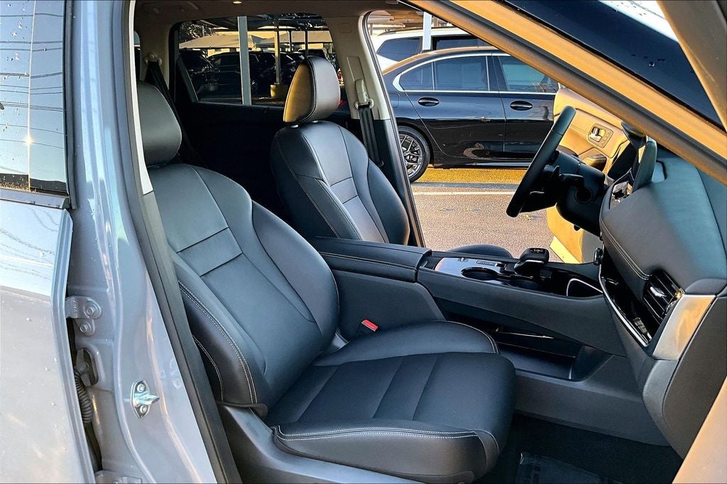 2024 Nissan Rogue SL