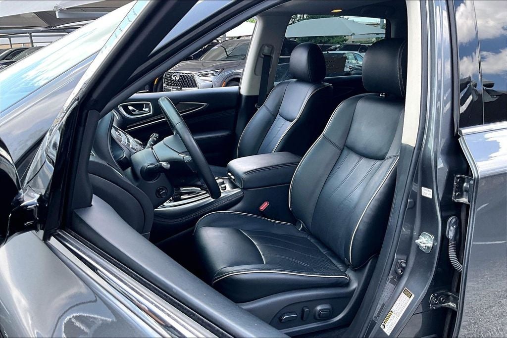 2019 INFINITI QX60 LUXE