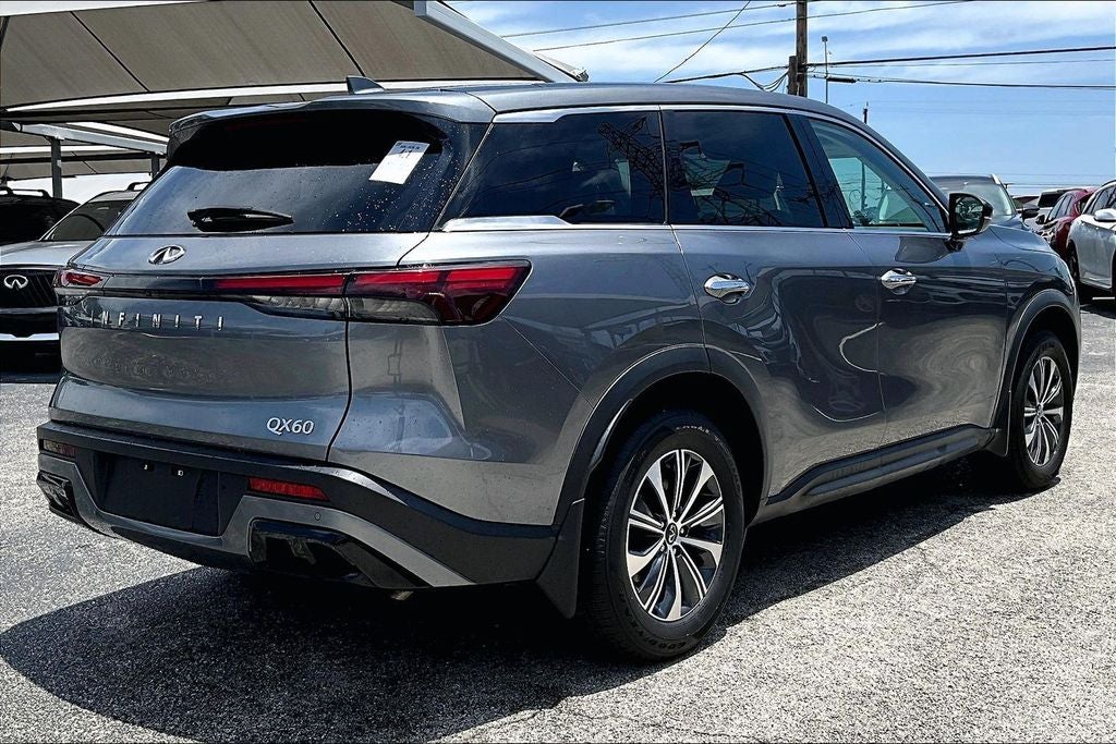2023 INFINITI QX60 PURE