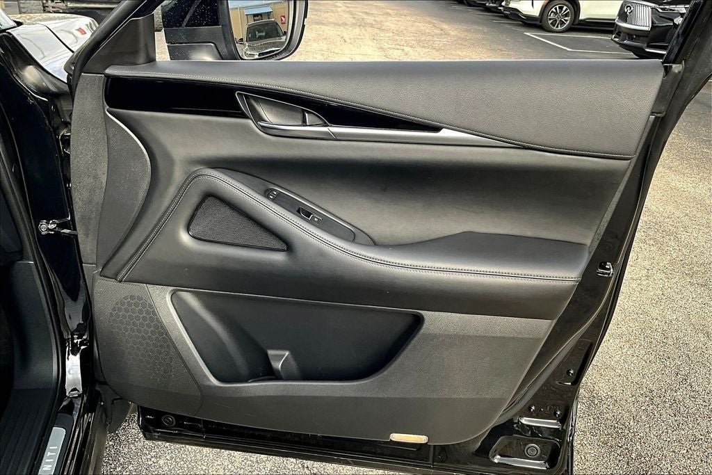 2023 INFINITI QX60 PURE