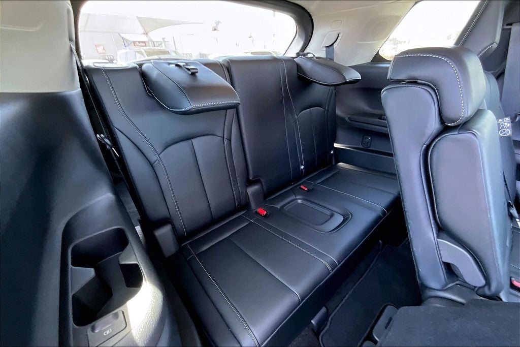 2023 INFINITI QX60 PURE