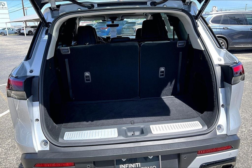 2023 INFINITI QX60 PURE