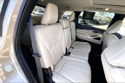 2023 INFINITI QX60 LUXE