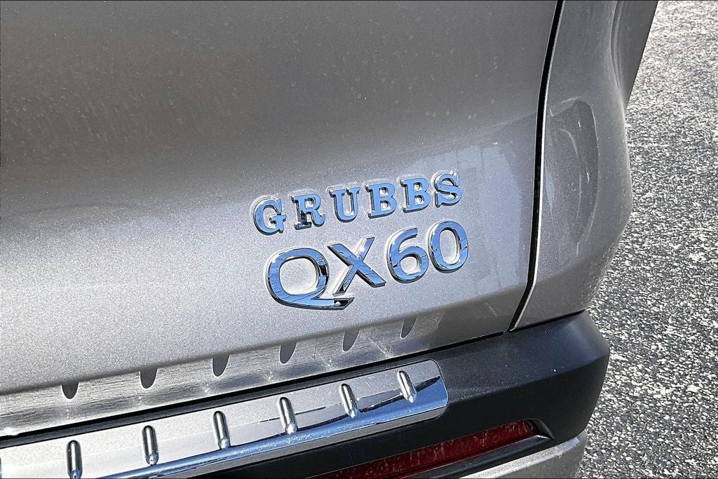 2023 INFINITI QX60 LUXE