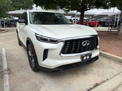 2023 INFINITI QX60 LUXE