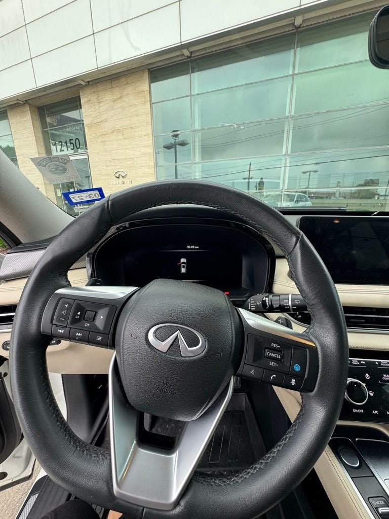 2023 INFINITI QX60 LUXE