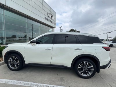2023 INFINITI QX60 LUXE