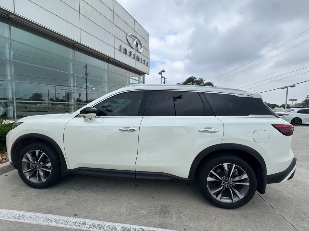 2023 INFINITI QX60 LUXE