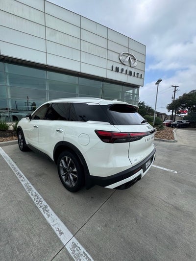 2023 INFINITI QX60 LUXE