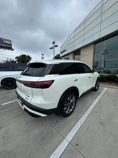 2023 INFINITI QX60 LUXE