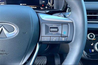 2023 INFINITI QX60 LUXE