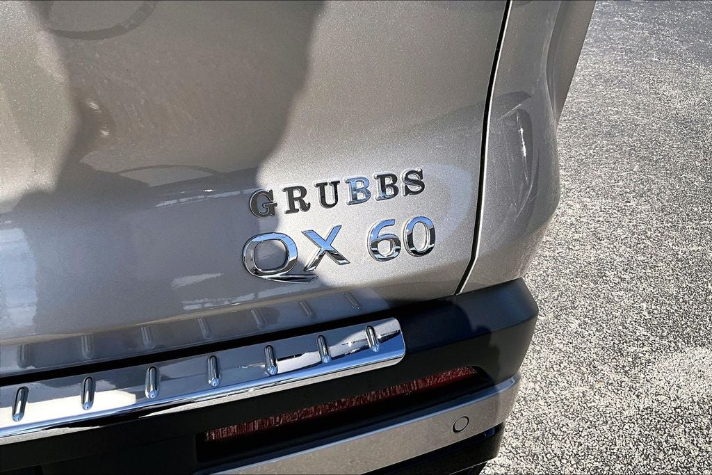 2023 INFINITI QX60 LUXE